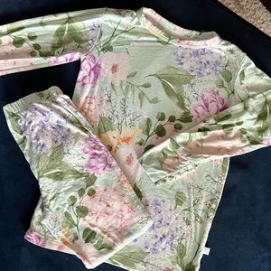 Posh Peanut Green Floral Pajamas